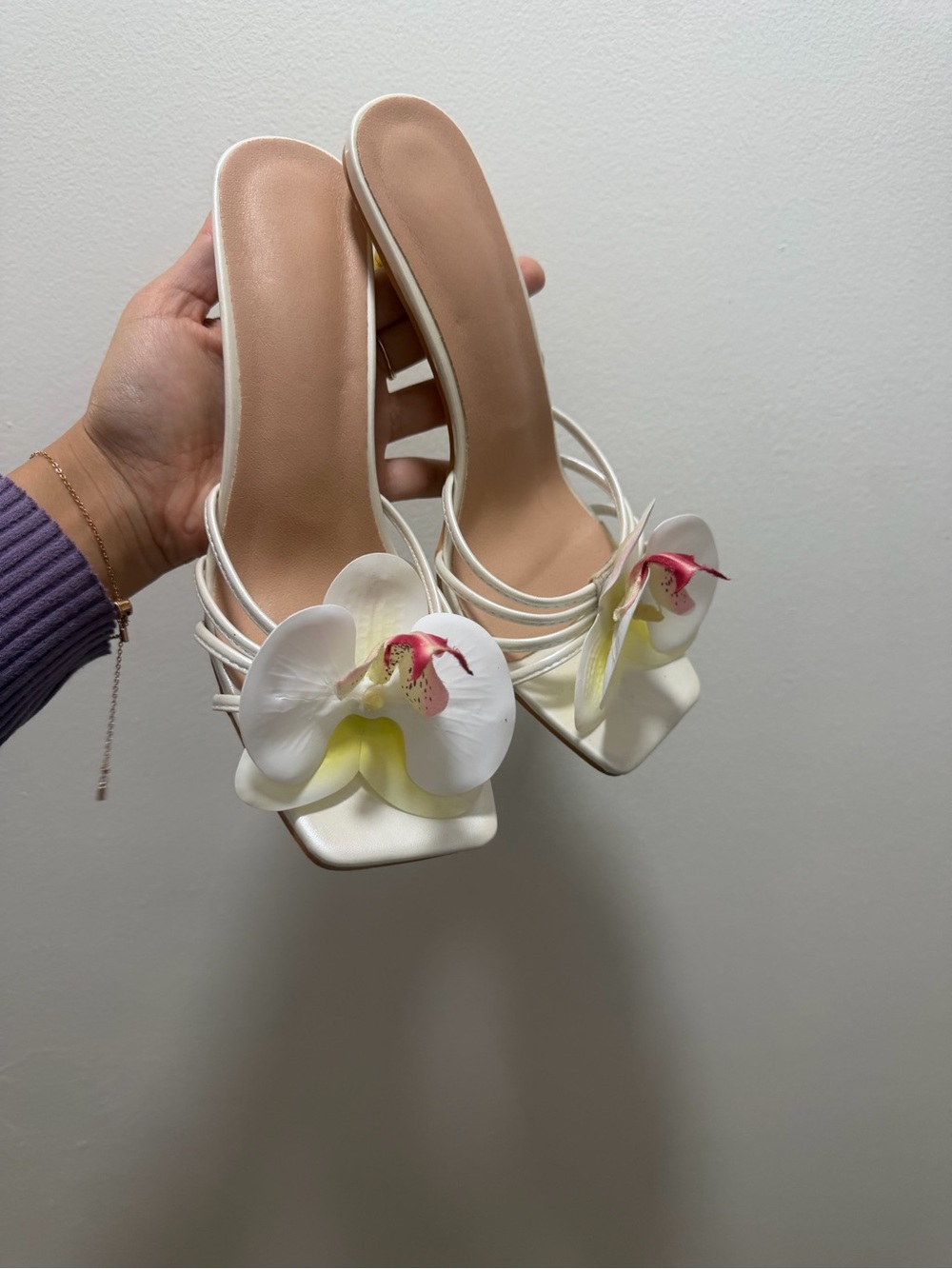 Women’s White Floral Embellished Strappy Heeled Sandals